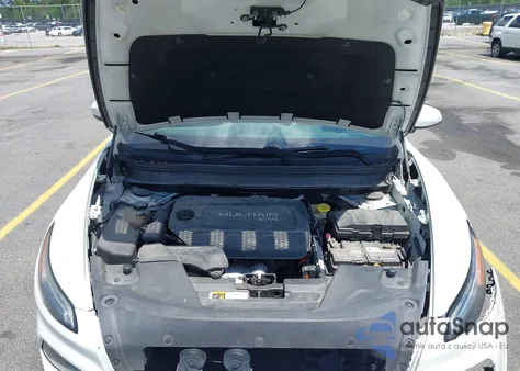 2016 Jeep Cherokee Latitude из США, поврежденный, VIN 1C4PJLCB0GW291357